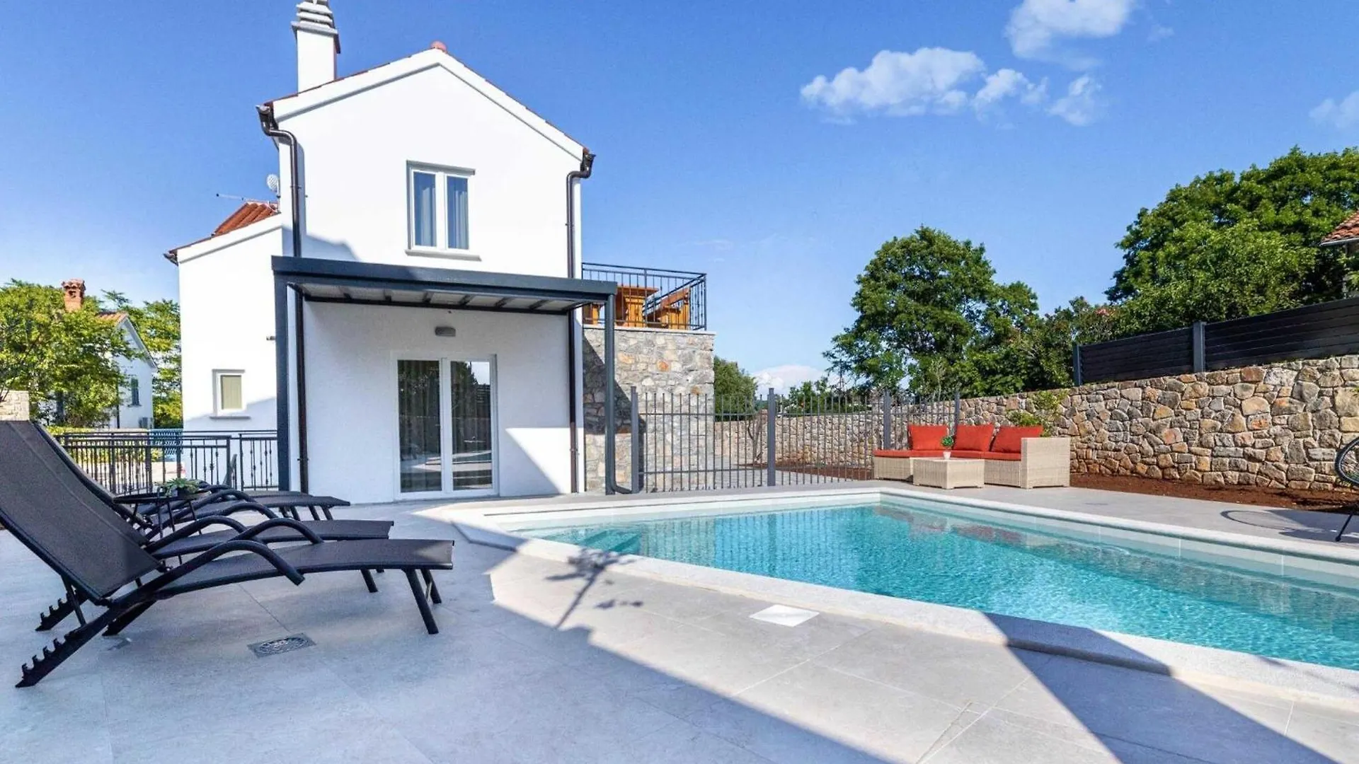 Luxury Krk Villa With Private Pool And Gardens - Three Bedroom Villa Krk Town 0*,